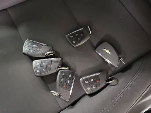 Used 2023 Chevrolet Tahoe 4WD image 21