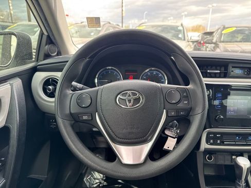 Used 2019 Toyota Corolla LE image 26
