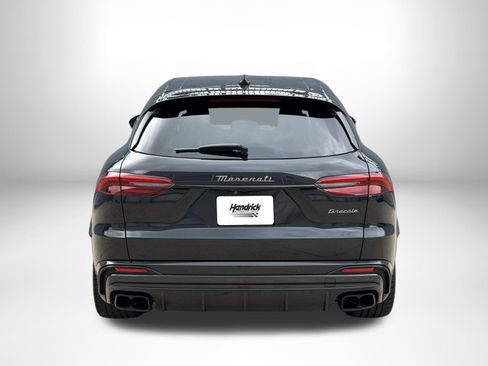 Used 2024 Maserati Grecale Trofeo AWD/4WD image 4