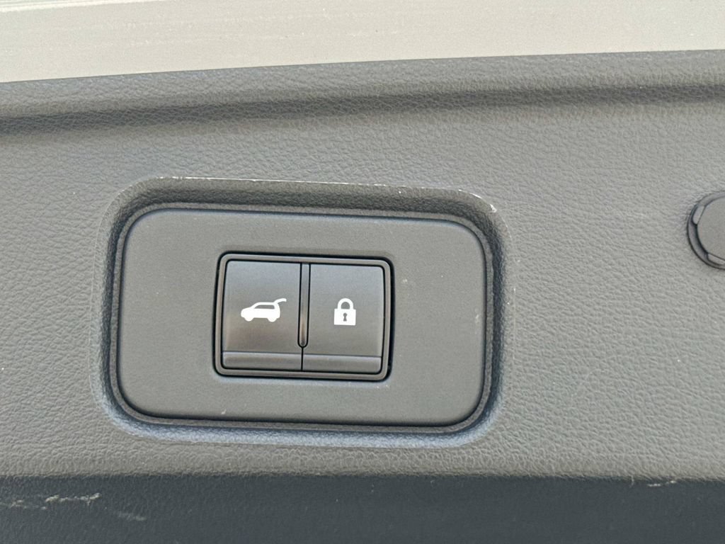 Used 2024 Nissan Pathfinder Platinum w/ Cargo Package FWD image 13