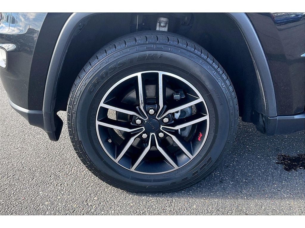 Used 2019 Jeep Grand Cherokee Trailhawk AWD/4WD image 10