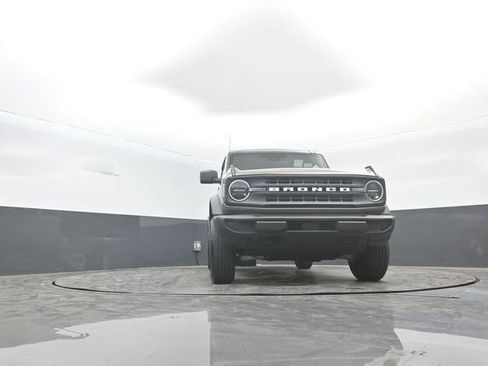 New 2026 Ford Bronco 4-Door image 25