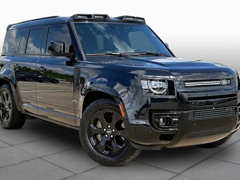 Used 2022 Land Rover Defender 110 X-Dynamic SE AWD/4WD image 3