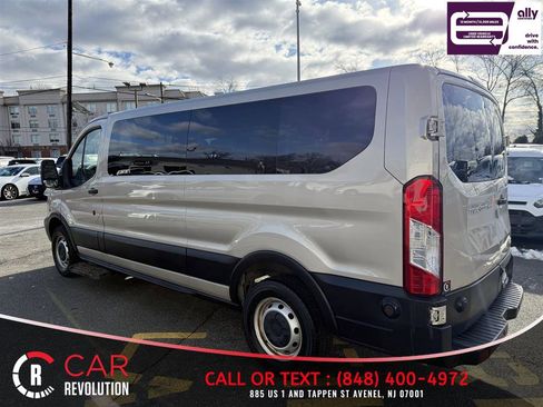 Used 2019 Ford Transit 350 XL image 4