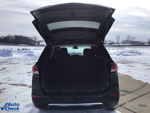 Used 2024 Chevrolet Equinox LT w/ LPO, Floor Liner Package image 5