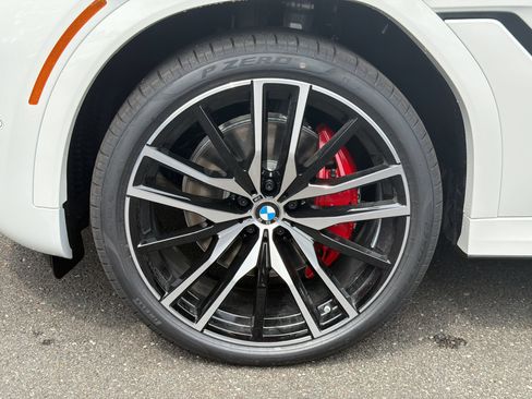 New 2027 BMW X6 xDrive40i w/ Climate Comfort Package AWD/4WD image 13