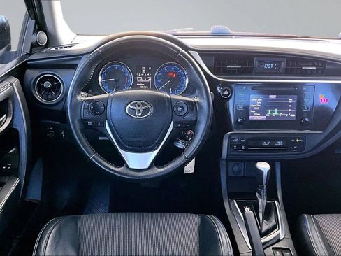 Used 2019 Toyota Corolla SE FWD image 8