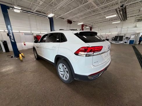 Used 2023 Volkswagen Atlas Cross Sport SE w/ Panoramic Sunroof Package AWD/4WD image 8
