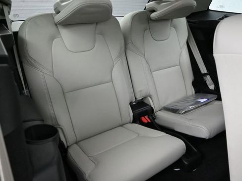 Used 2024 Volvo XC90 B6 Ultimate w/ Protection Package Premier image 22