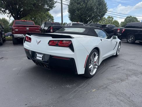 Used 2016 Chevrolet Corvette Stingray Convertible RWD image 6
