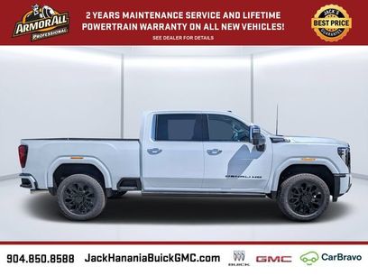 New 2026 GMC Sierra 2500 Denali Ultimate w/ LPO, Black Badging Package
