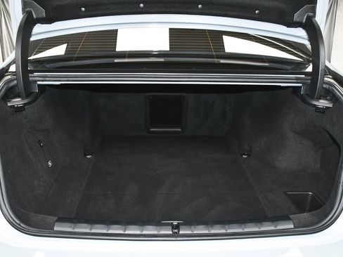 Used 2024 BMW i7 xDrive60 image 77