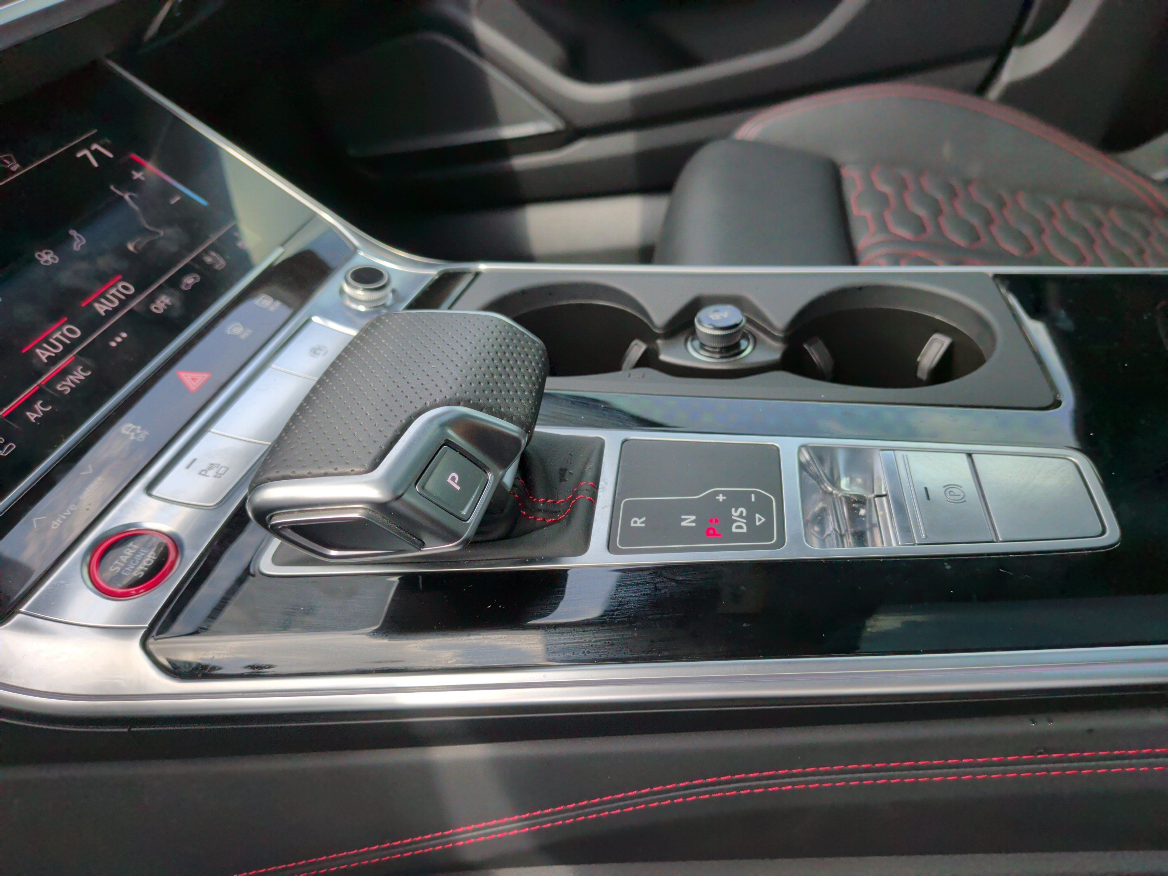 Used 2021 Audi RS 7 Sportback w/ Carbon Optic Package AWD/4WD image 25