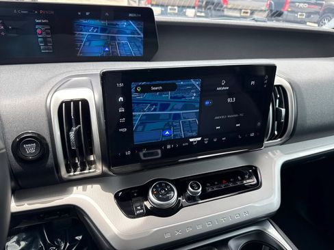 Certified 2025 Ford Expedition Active RWD image 21