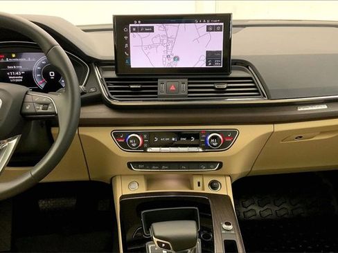 Certified 2023 Audi Q5 2.0T Premium Plus image 6