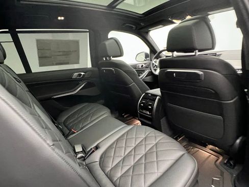 New 2026 BMW X7 xDrive40i w/ M Sport Package image 8