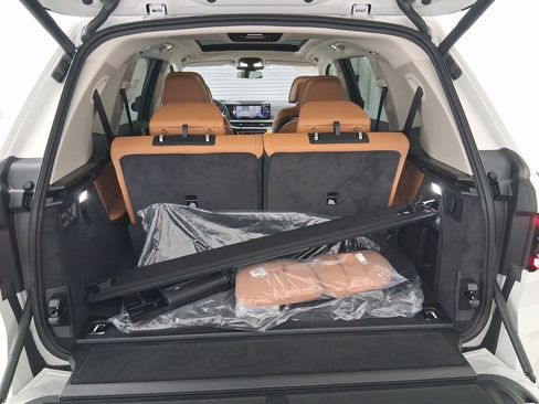New 2026 BMW X7 xDrive40i image 29