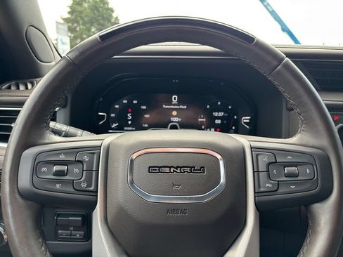 Used 2023 GMC Yukon XL Denali w/ Denali Reserve Package AWD/4WD image 20