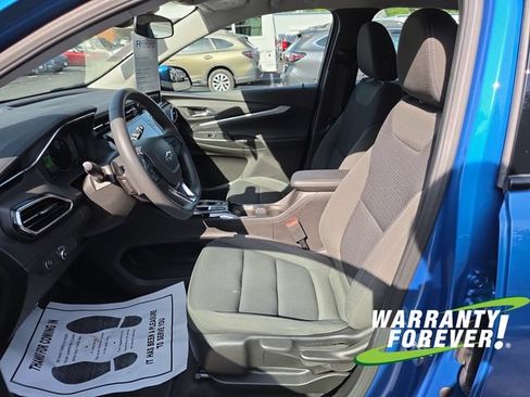 Used 2023 Chevrolet Bolt EUV LT FWD image 13