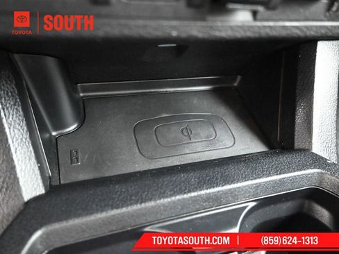 Used 2020 Toyota Tacoma TRD Off-Road image 19