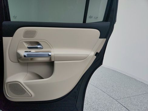 Certified 2024 Mercedes-Benz EQB 250+ image 30