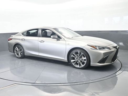 Used 2019 Lexus ES 350 F Sport w/ Accessory Package 2 FWD image 8