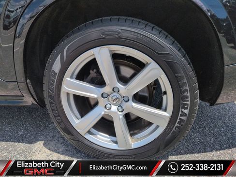Used 2022 Volvo XC90 T5 Momentum AWD/4WD image 24