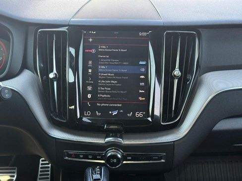 Used 2018 Volvo XC60 T6 R-Design w/ Convenience Package AWD/4WD image 14