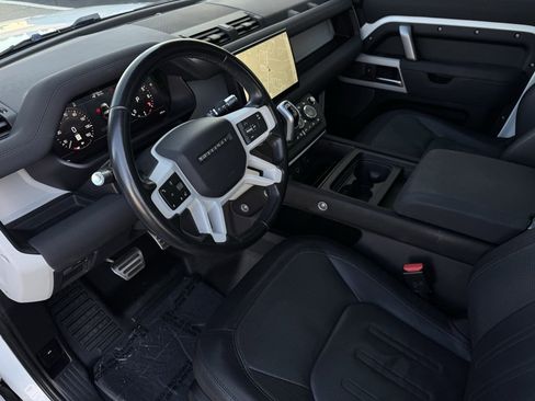 Used 2022 Land Rover Defender 90 X-Dynamic SE image 15