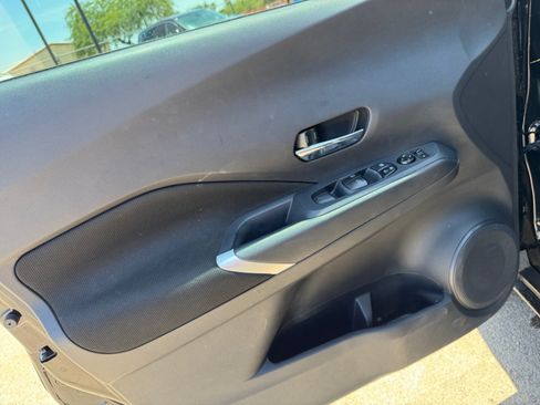 Used 2024 Nissan Kicks SV FWD image 11