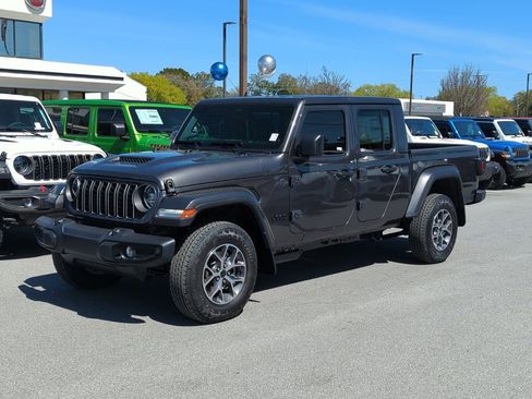 New 2026 Jeep Gladiator Sport image 9