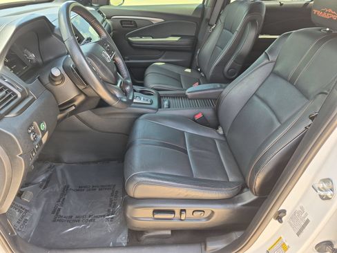 Certified 2022 Honda Passport TrailSport image 11