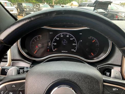 Used 2014 Jeep Grand Cherokee Laredo AWD/4WD image 13
