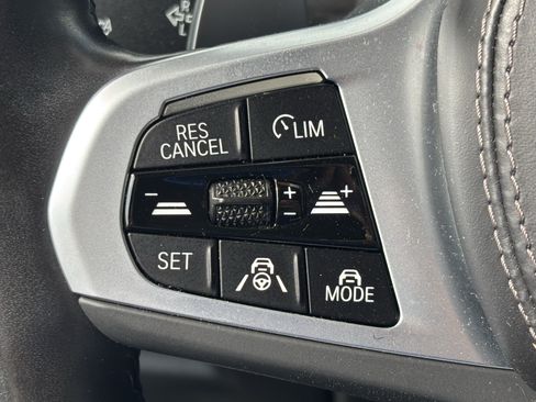 Used 2023 BMW X5 xDrive40i w/ Executive Package AWD/4WD image 19