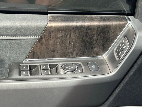 Used 2023 Ford F250 Lariat w/ Lariat Ultimate Package image 25