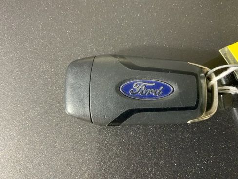 Used 2015 Ford Fusion SE w/ Equipment Group 202A image 29