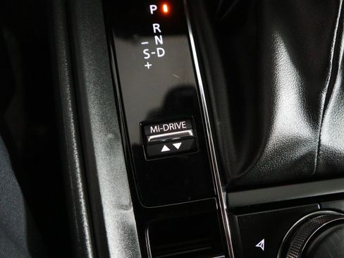 Certified 2025 MAZDA CX-50 2.5 Hybrid w/ Weather Package image 33