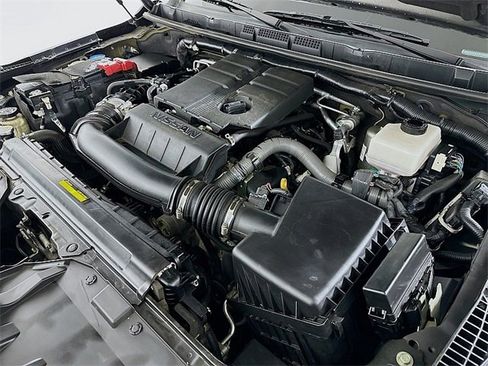 Used 2023 Nissan Frontier SV image 29