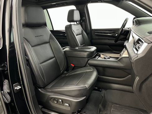 Certified 2022 GMC Yukon XL Denali w/ Max Trailering Package AWD/4WD image 47