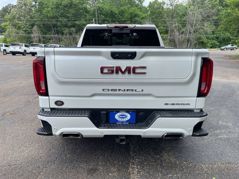 Used 2024 GMC Sierra 1500 Denali AWD/4WD image 5
