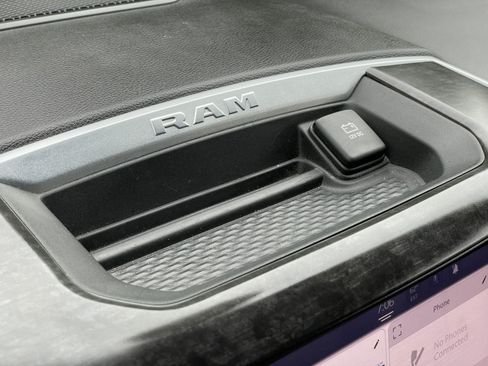 Certified 2024 RAM 2500 Big Horn AWD/4WD image 25