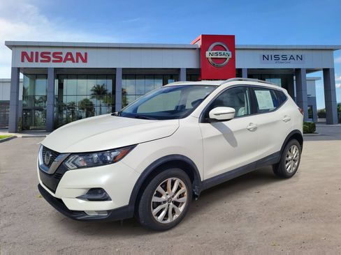 Used 2020 Nissan Rogue Sport SV w/ All-Weather Package AWD/4WD image 5