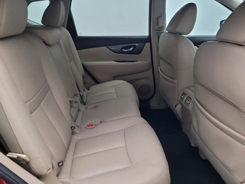 Used 2016 Nissan Rogue SL w/ SL Premium Package image 19