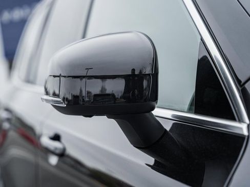 New 2026 Volvo XC90 T8 Ultra image 17