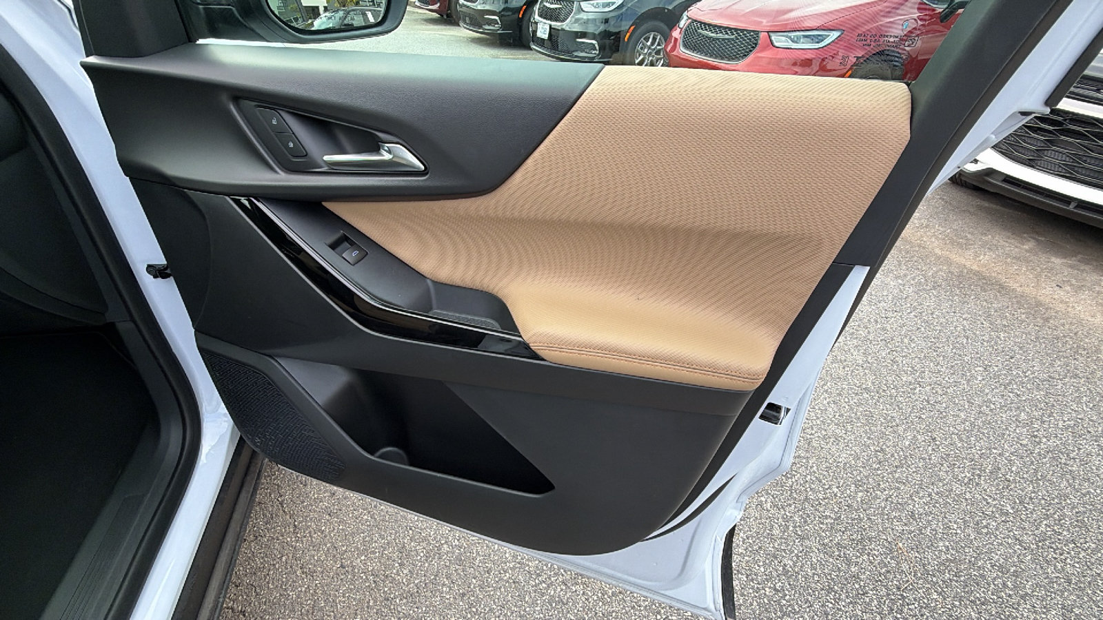 Used 2026 Chevrolet Equinox ACTIV w/ Safety and Technology Package FWD image 18
