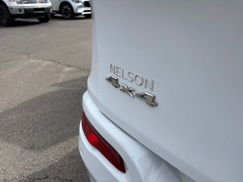 Used 2018 Jeep Cherokee Overland image 42