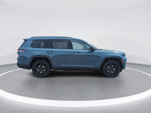 New 2026 Jeep Grand Cherokee L Limited AWD/4WD image 9