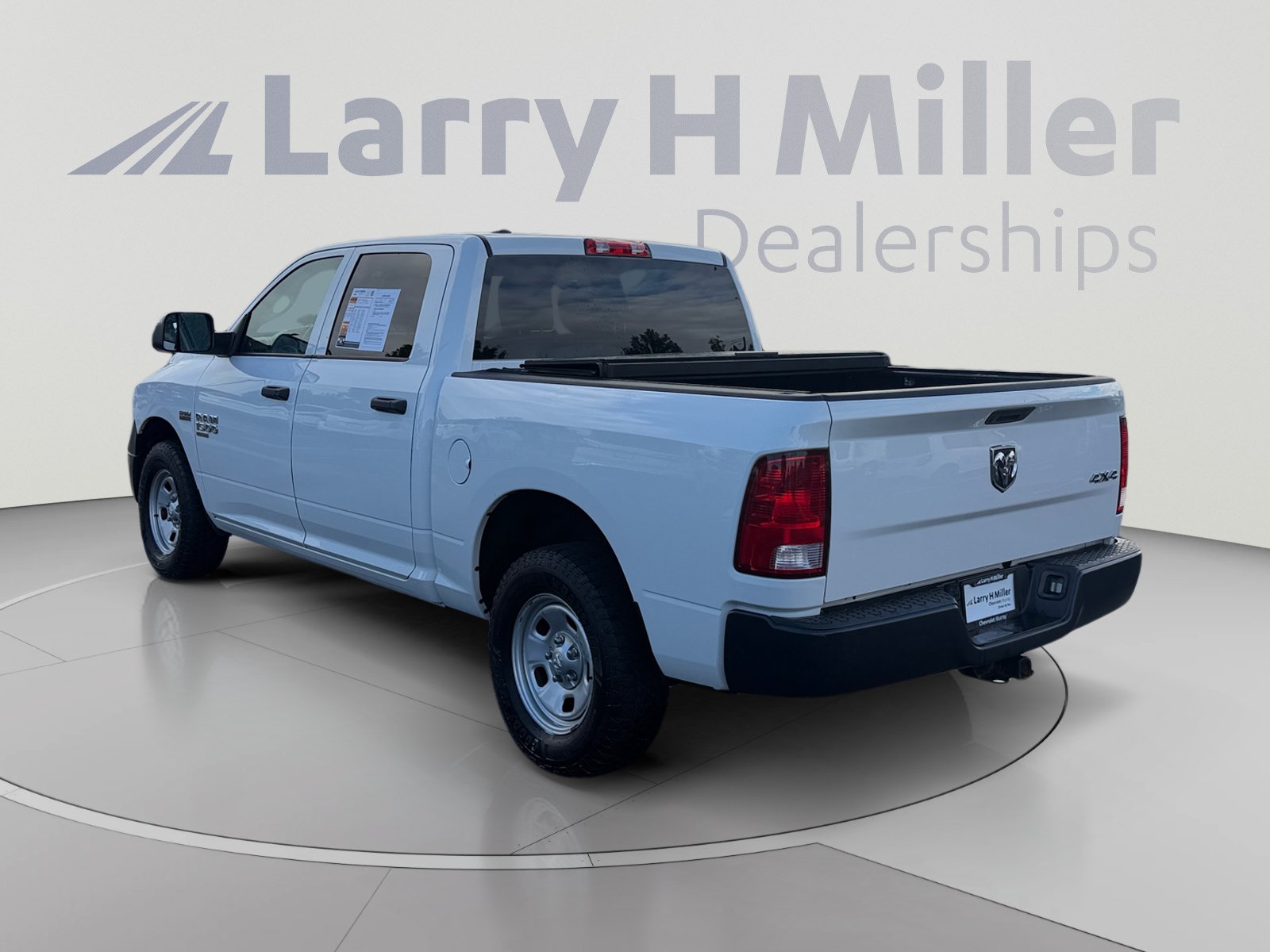 Used 2019 RAM 1500 Tradesman w/ Popular Equipment Group AWD/4WD image 3