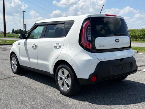 Used 2016 Kia Soul FWD image 9