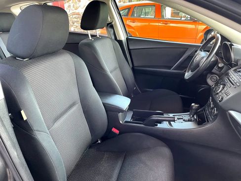 Used 2013 MAZDA MAZDA3 i Touring FWD image 12